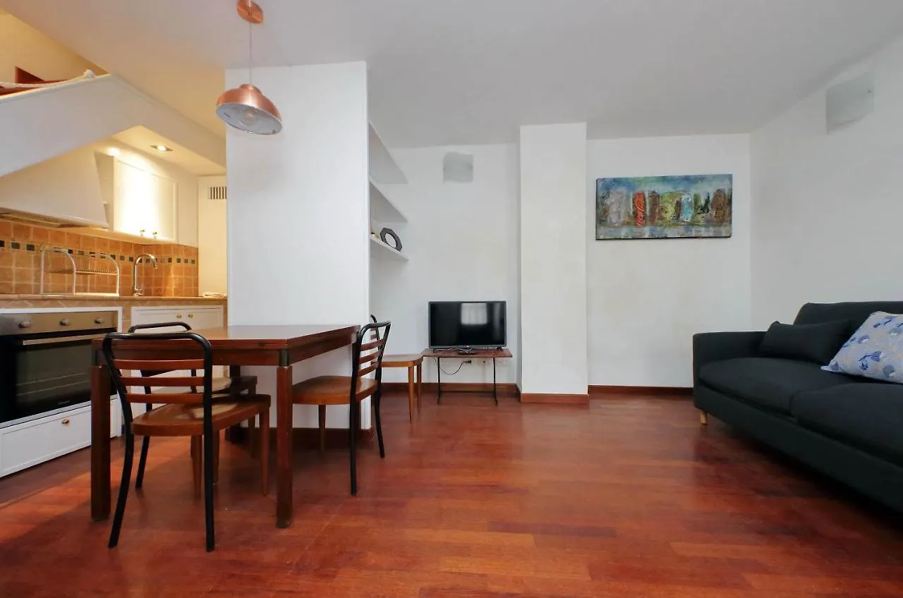 Colosseo Family Apartment Capo D'Africa Ac/Wifi Rome Italy
